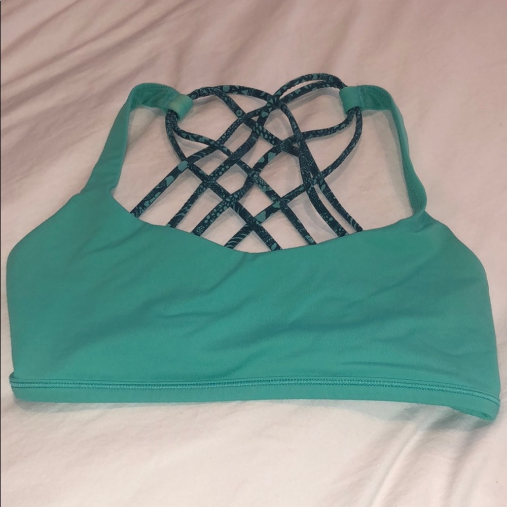 Lululemon Free to be Wild sports bra